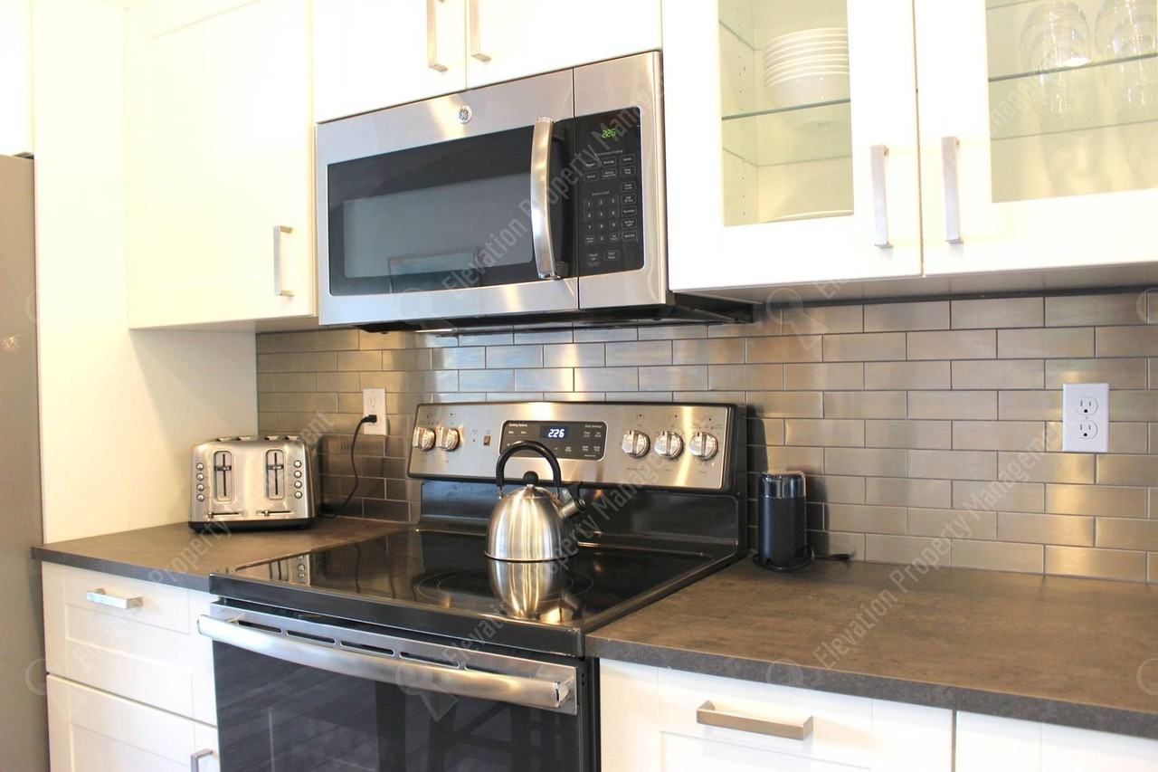 2485 Nw Todds Crest Dr - Photo 5 of 14