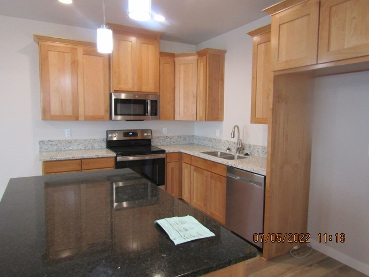 324 Everett Way - Photo 2 of 20