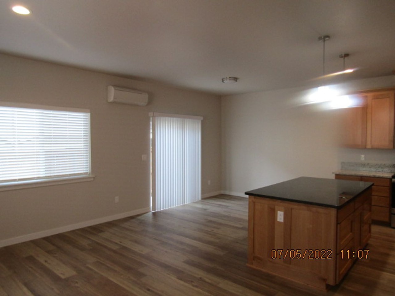 324 Everett Way - Photo 4 of 20