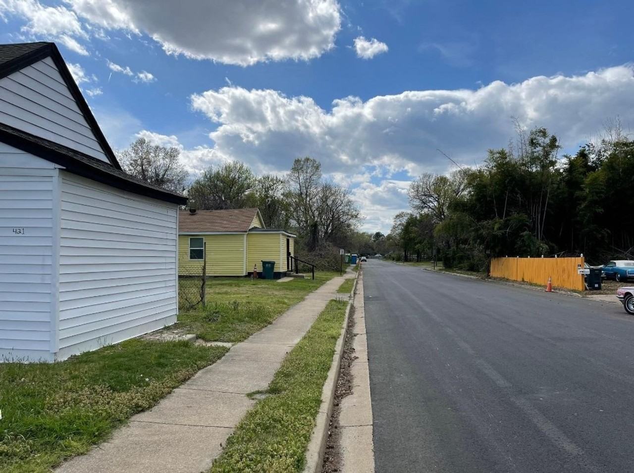 421 Crawford St - Photo 2 of 20