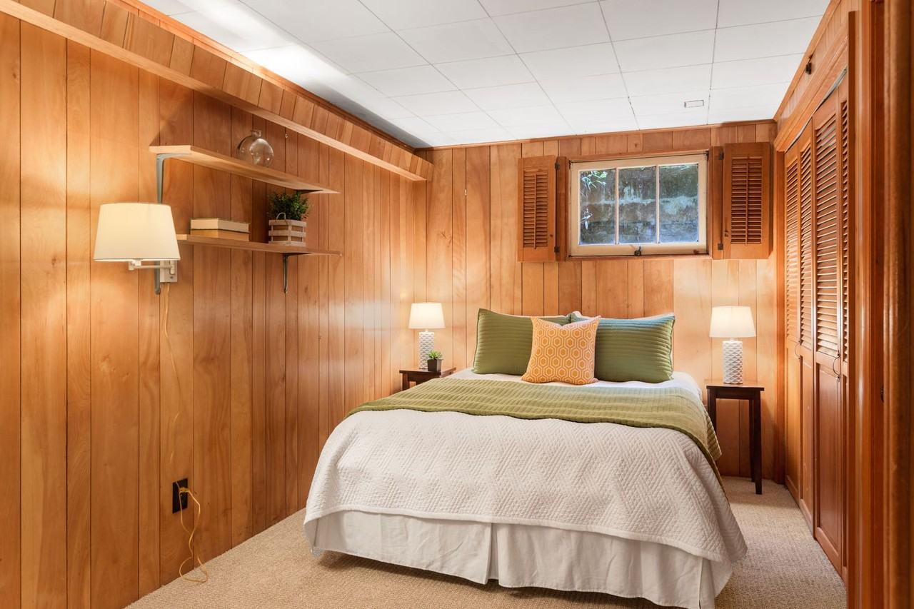 6317 Seward Park Ave S - Photo 3 of 8