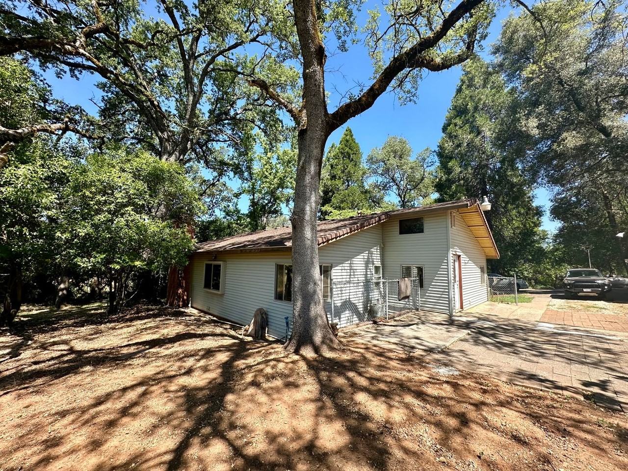 20920 Maben Rd - Photo 3 of 22