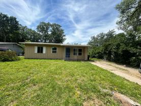 317 Se Arter Ave - Photo 1 of 1
