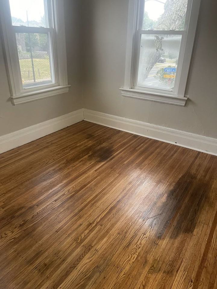 641 N Goodman Street - Photo 2 of 5