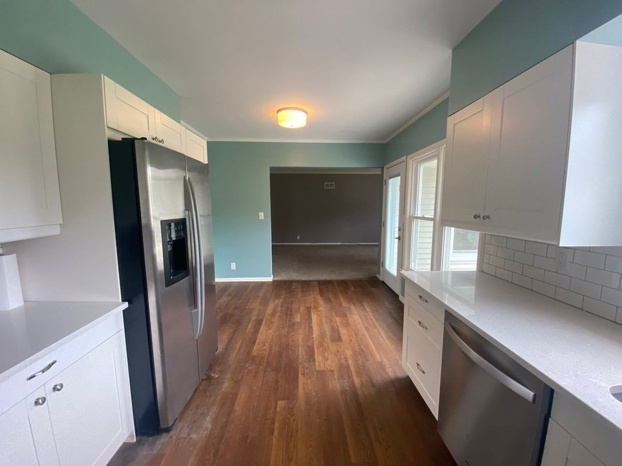 1726 Skyline Dr - Photo 3 of 16