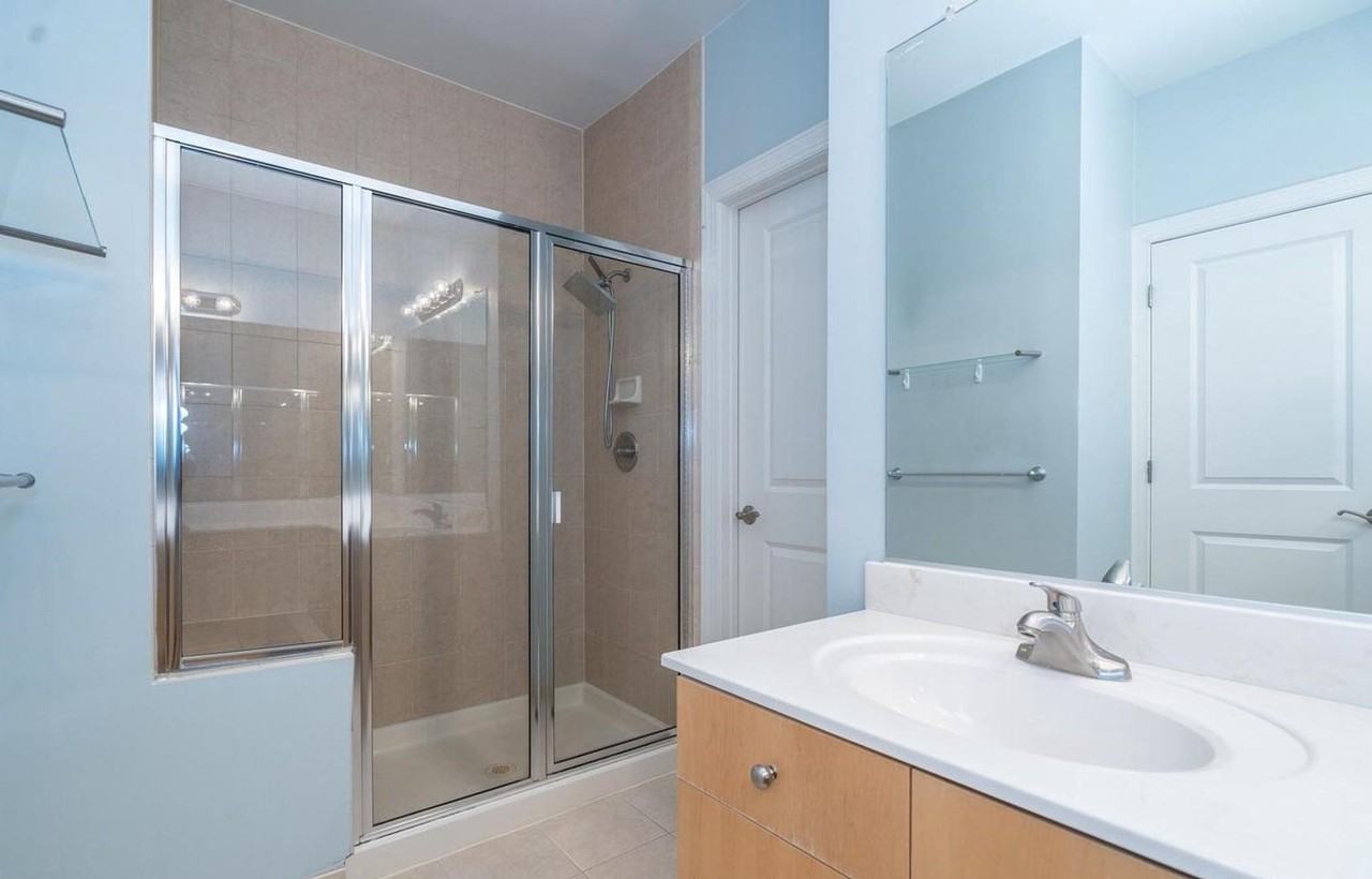 1354 Monroe St Nw Unit B - Photo 5 of 33