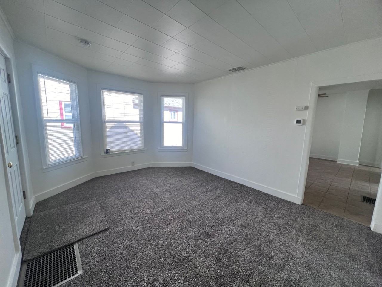 1119 Logan St Se - Photo 3 of 22