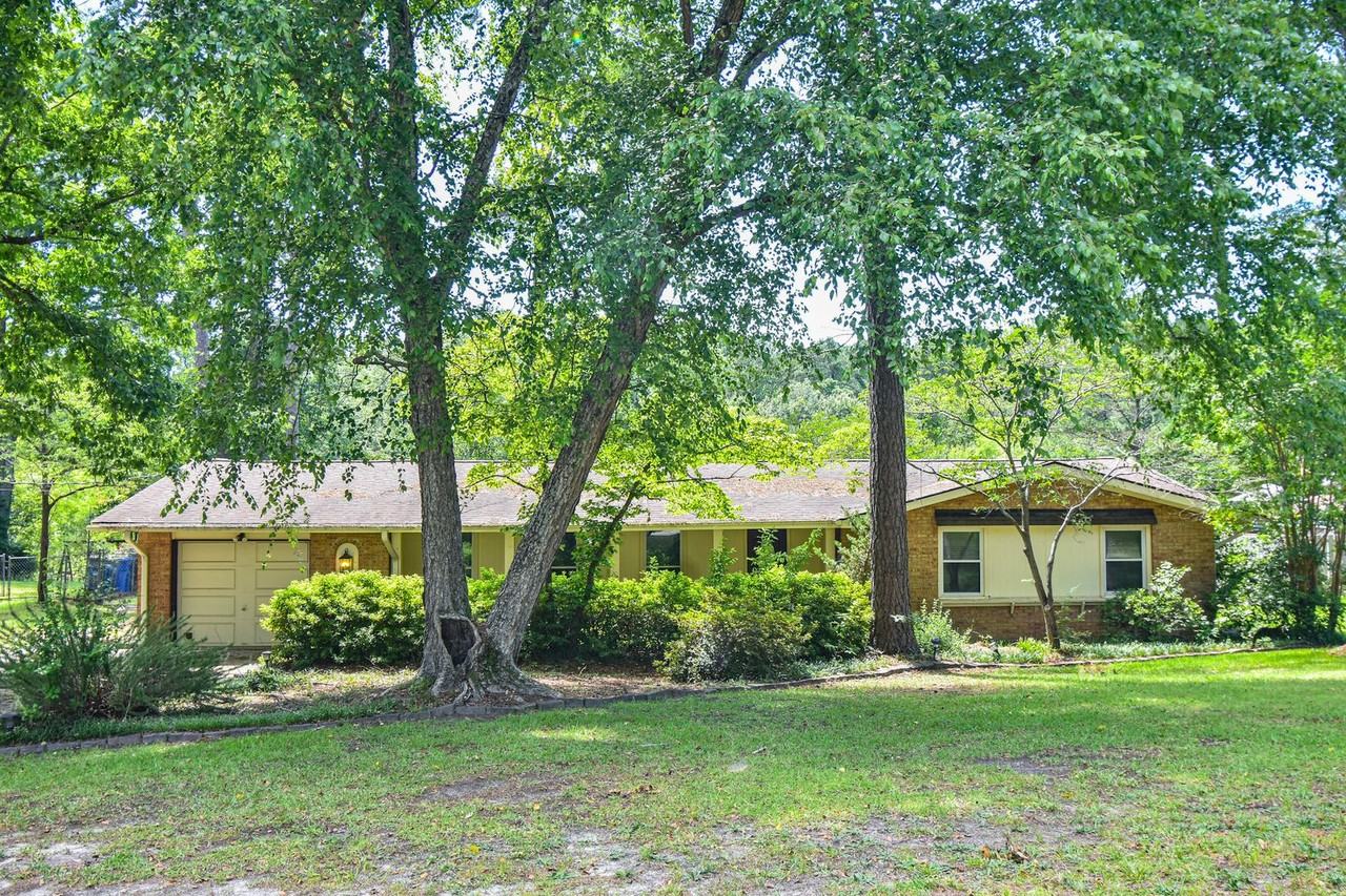 5115 Lake Valley Dr - Photo 2 of 31