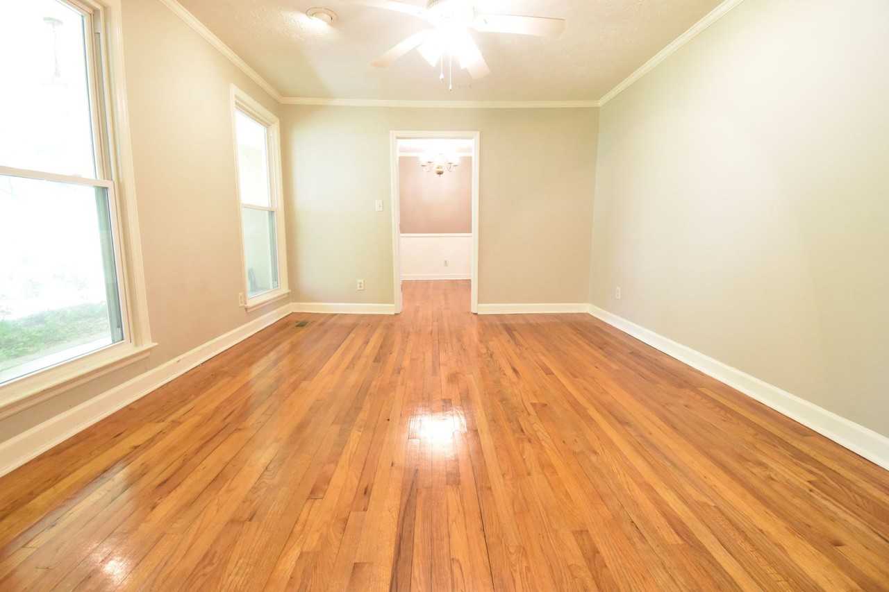 5115 Lake Valley Dr - Photo 3 of 31