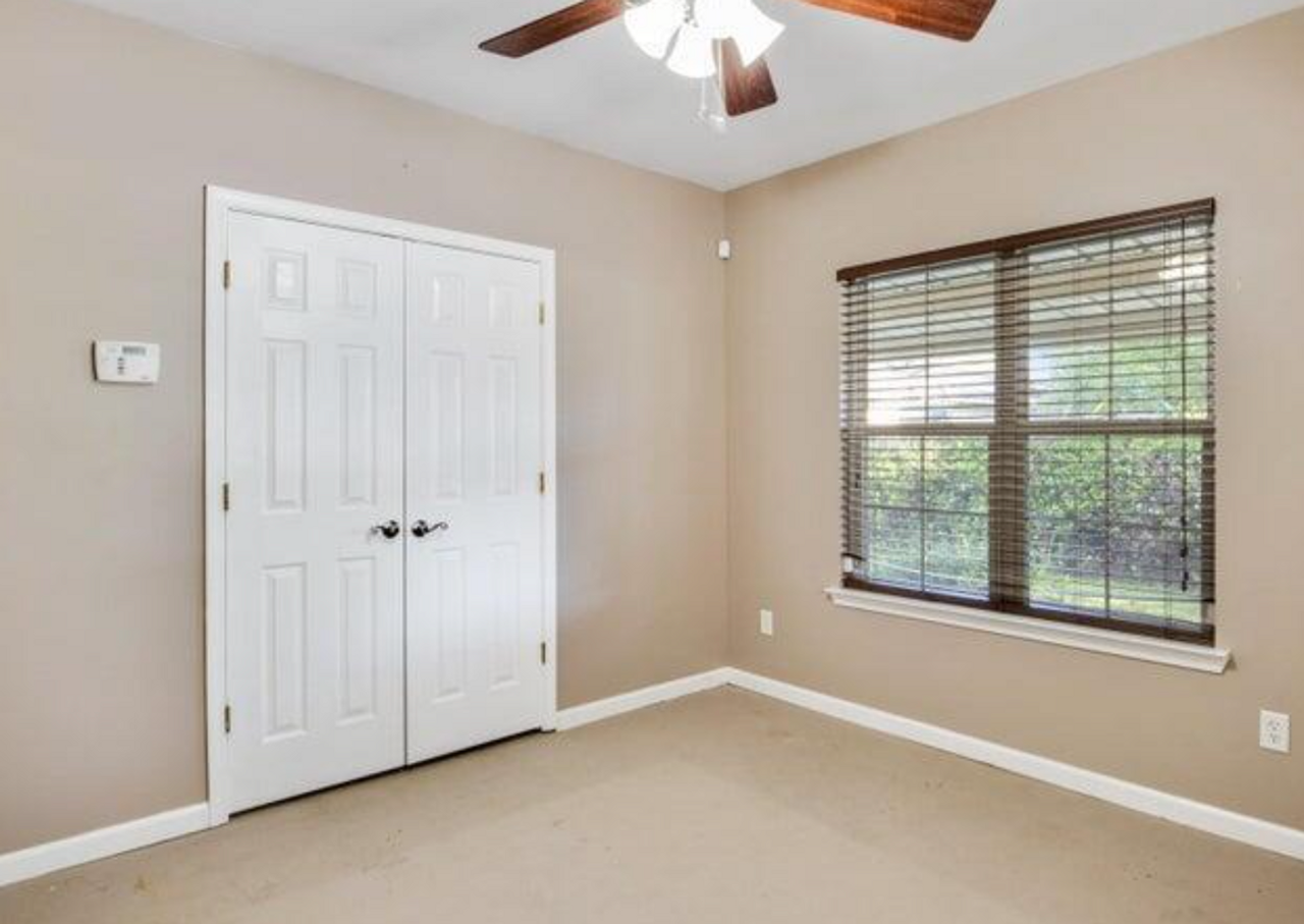 215 Hector Connoly Rd - Photo 3 of 8