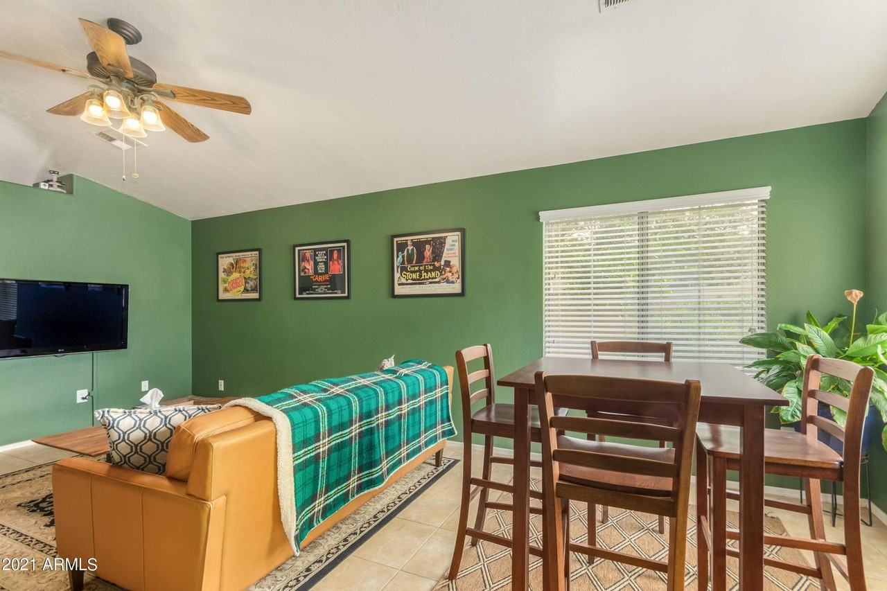7536 E Navarro Ave - Photo 3 of 21
