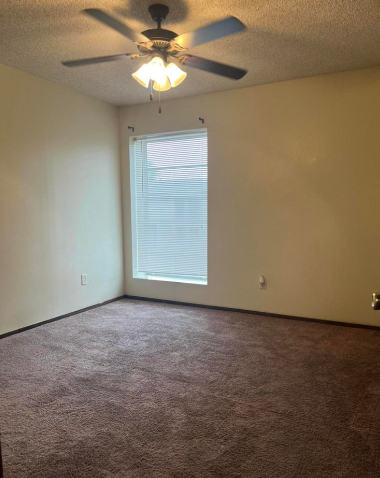 201 High Meadows Boulevard #103 - Photo 6 of 9