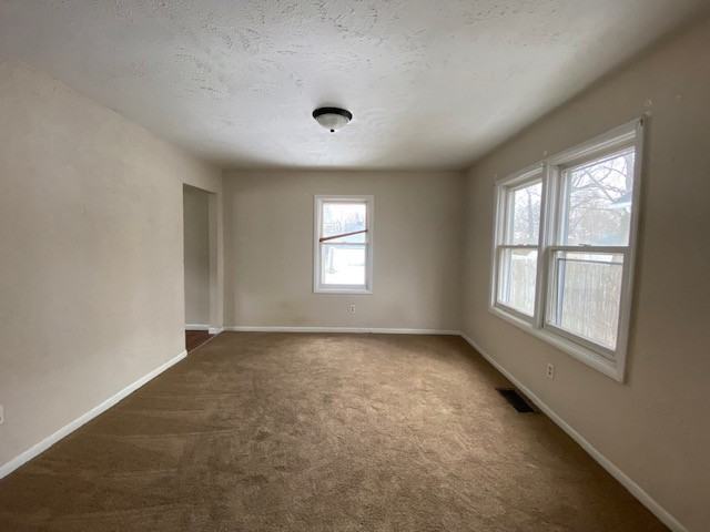 1346 N Adams St #1 - Photo 4 of 18