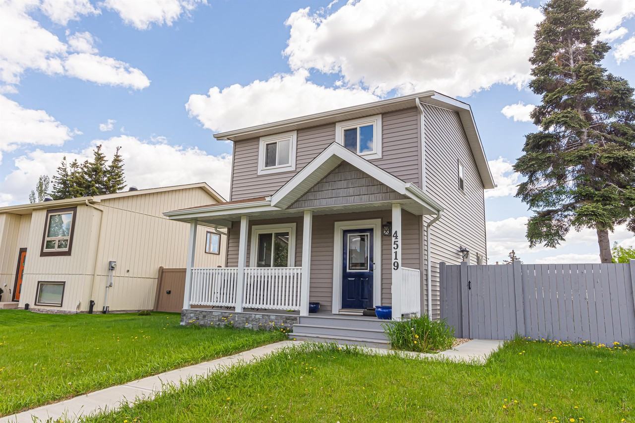 4519 37 Ave Nw #1 - Photo 3 of 41