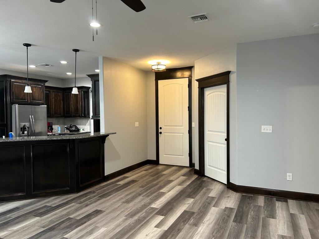317 N Mountain Meadow Dr - Photo 3 of 26