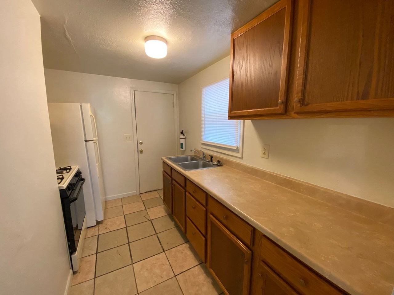 (NEW) 152 Maywood Avenue - Photo 2 of 6