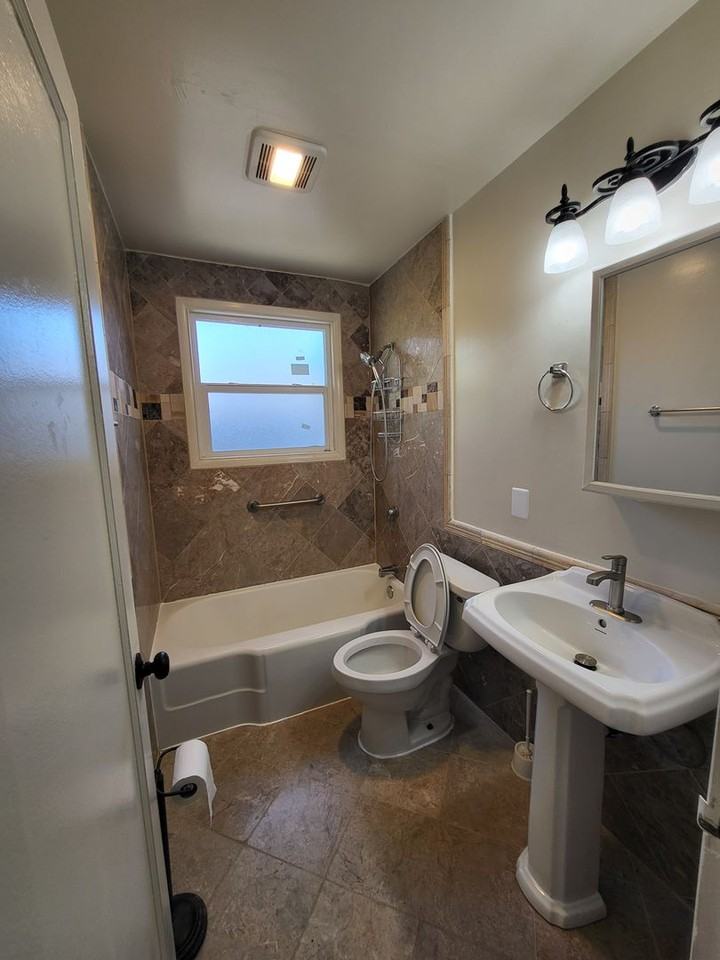 770 Mclaughlin St - Photo 2 of 9