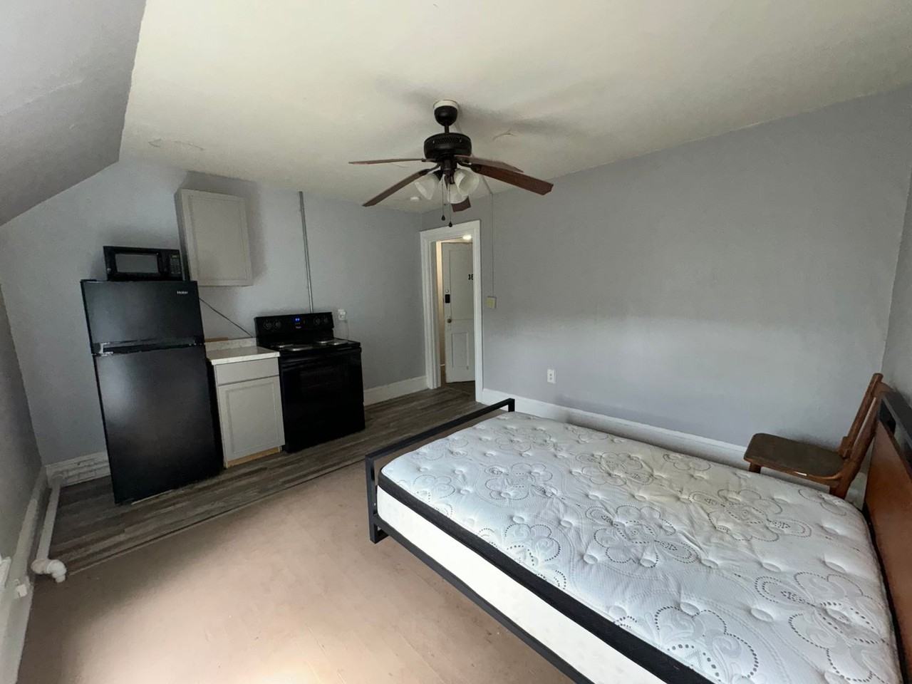 640 Jefferson Ave Apt 3e #3E - Photo 4 of 10