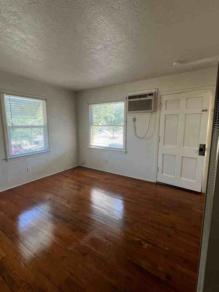 H St Duplex - Photo 2 of 11