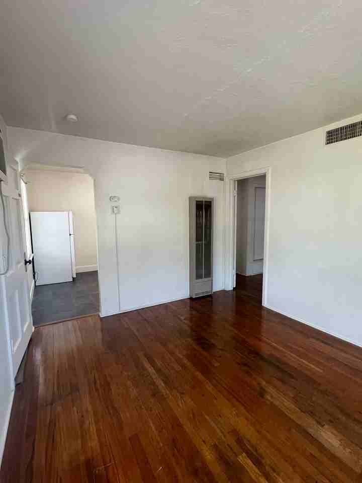 H St Duplex - Photo 3 of 11