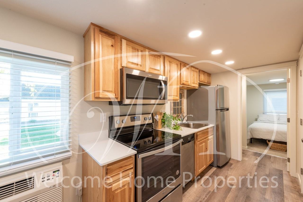 The Cottages - Photo 7 of 28