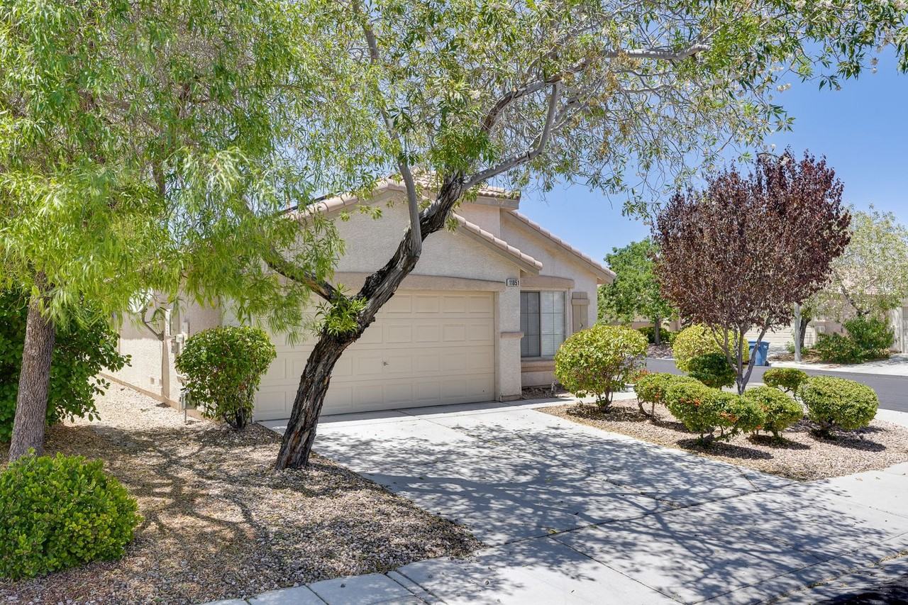 11051 Cresco Ct - Photo 3 of 33
