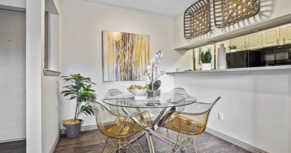 Oaks of Lewisville Apartments - Photo 3 of 42