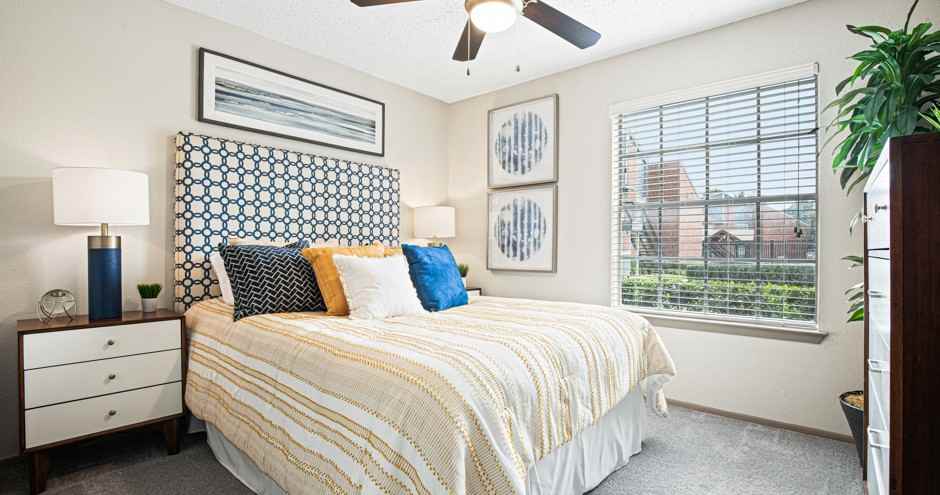 Oaks of Lewisville Apartments - Photo 7 of 42