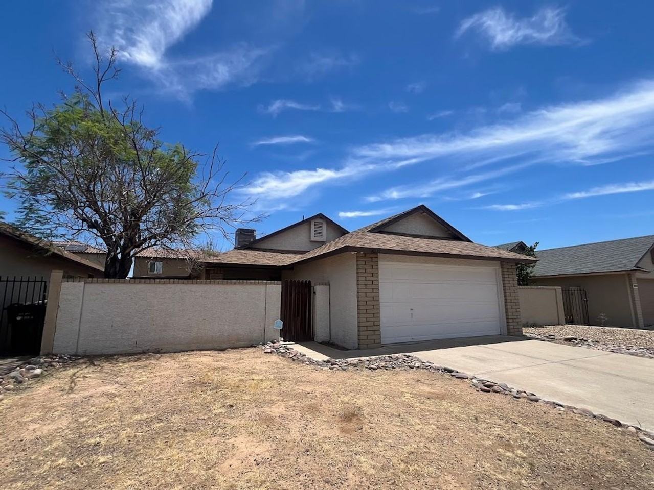 18227 N 19th St - Photo 2 of 29