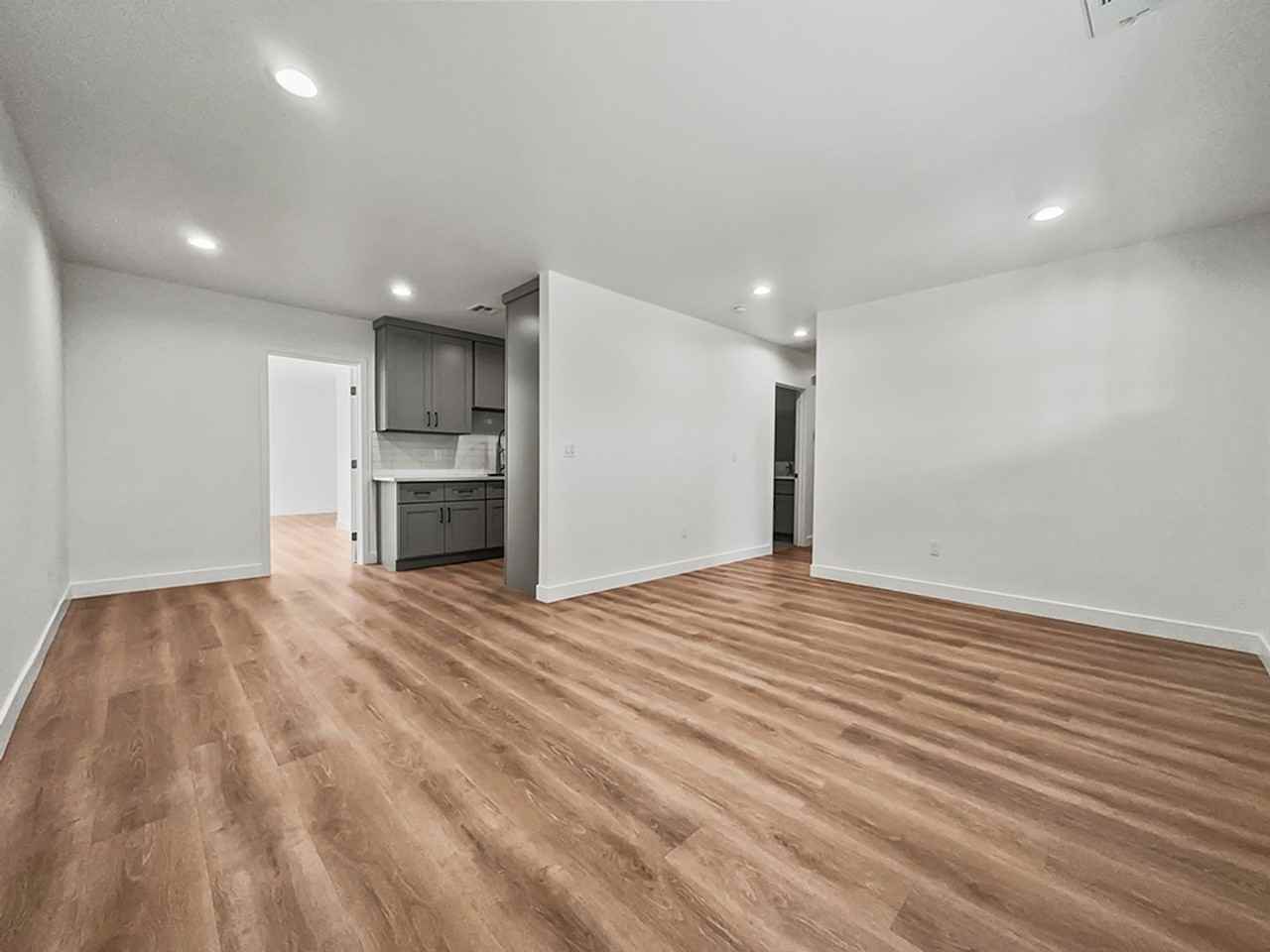 12301 Flint Pl - Photo 6 of 17