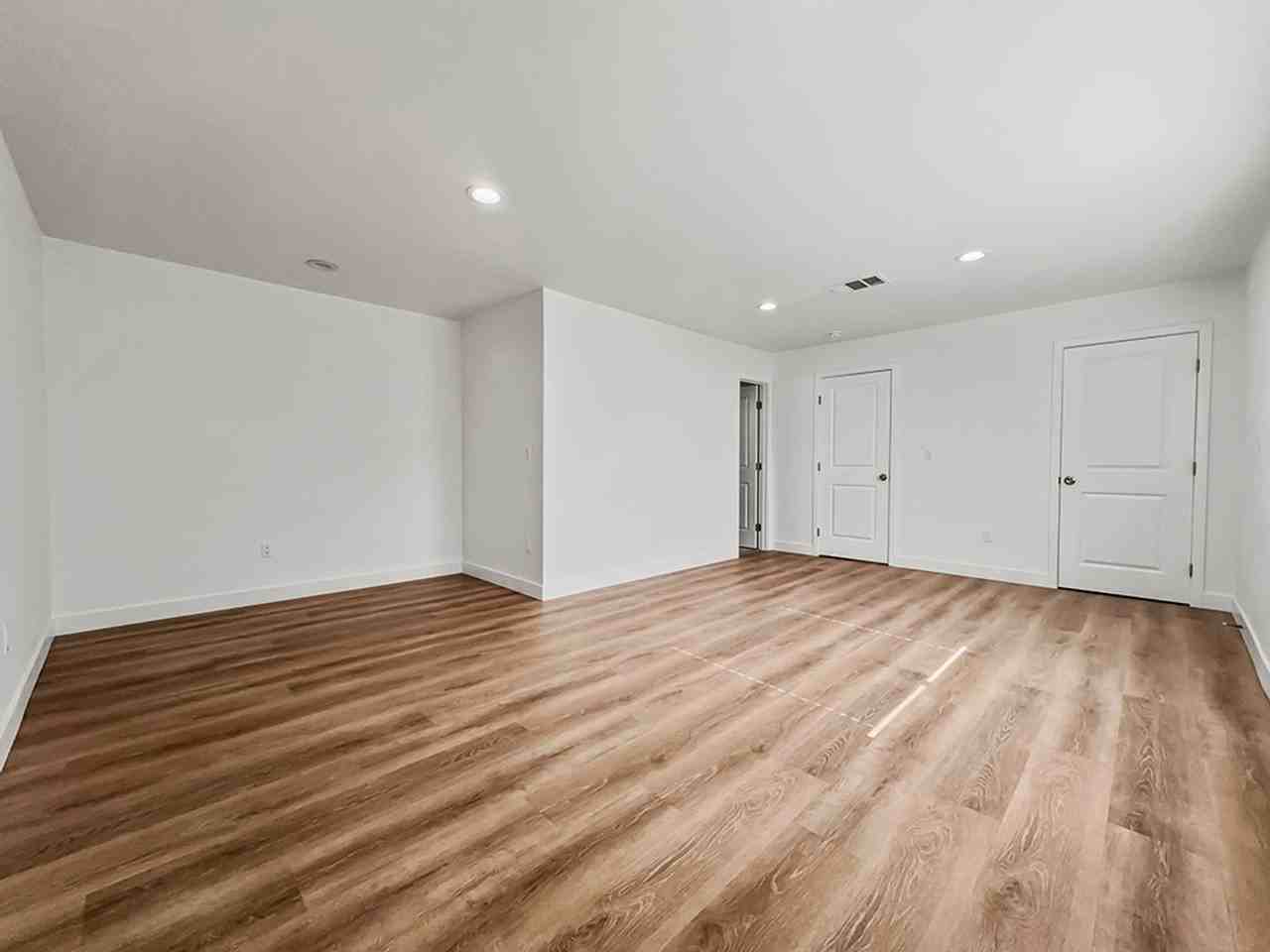 12301 Flint Pl - Photo 7 of 17
