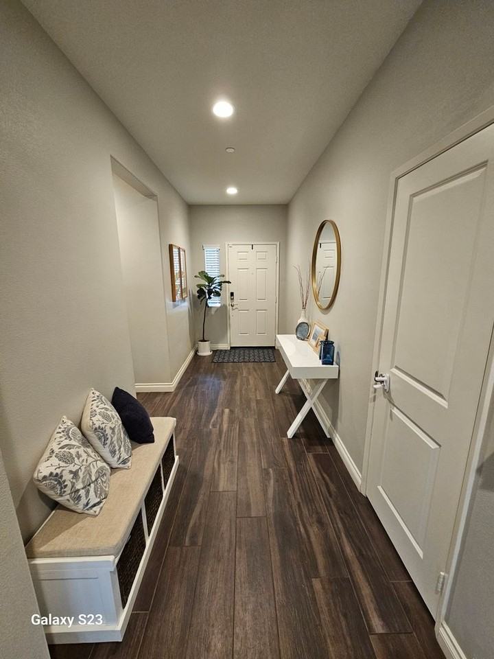 283 Tanglewood Dr - Photo 2 of 26