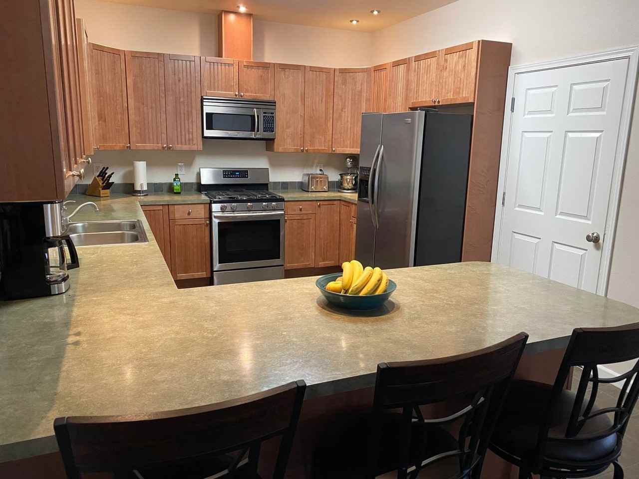 47265 Eagle Ridge Court - Photo 2 of 15