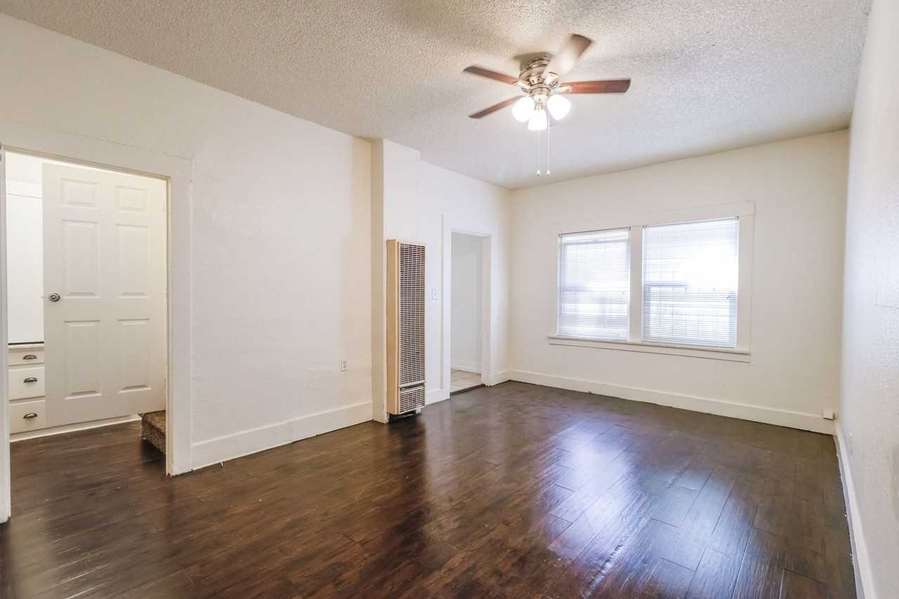 VERMONT - Photo 2 of 31