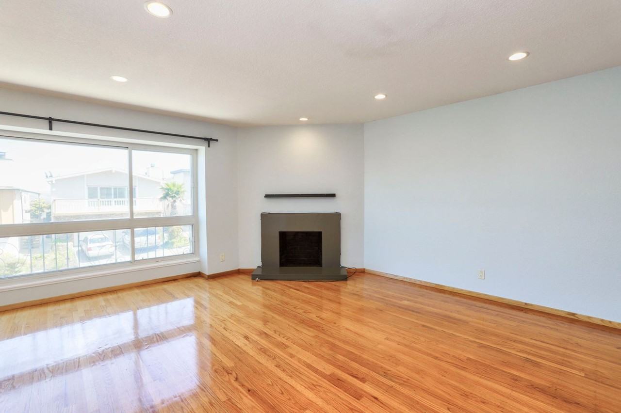 88 Canterbury Ave - Photo 3 of 27