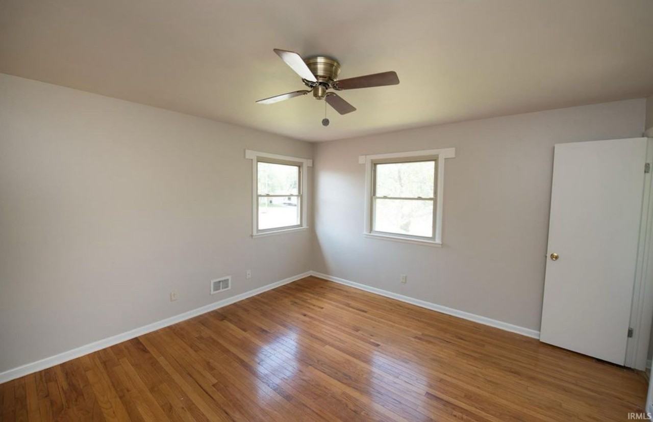 2800 Barlow St - Photo 2 of 25