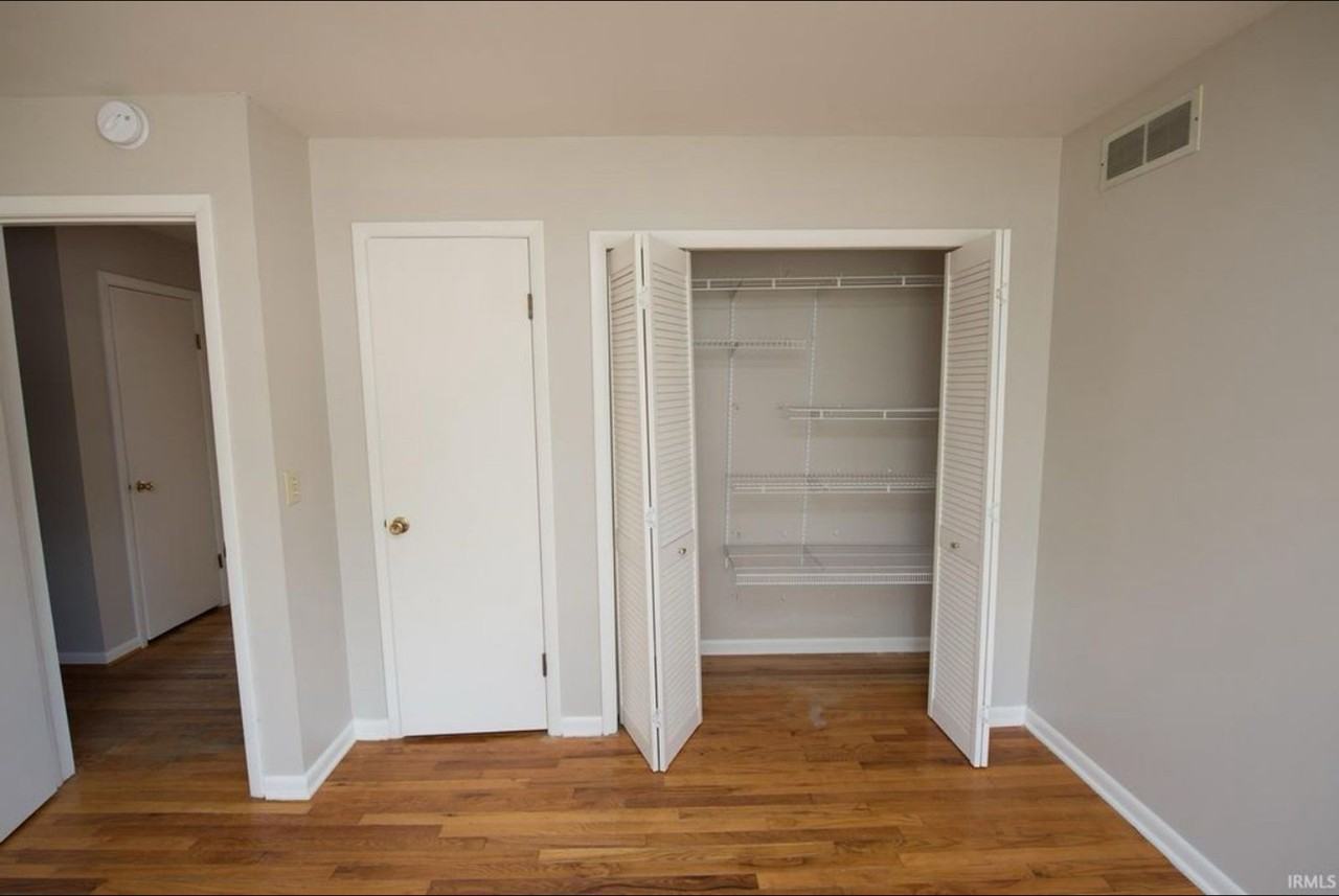 2800 Barlow St - Photo 3 of 25