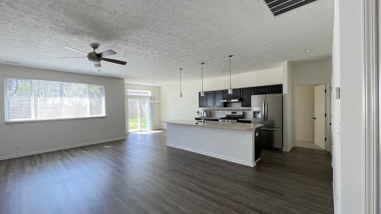 2869 Morallion Dr - Photo 2 of 12