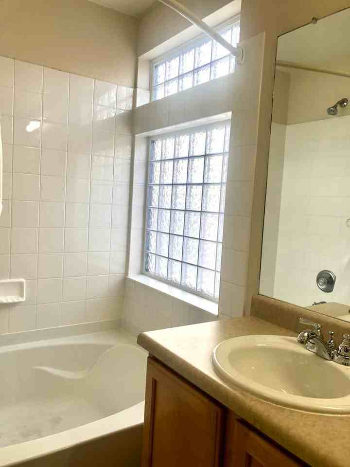 5540 Jebel Ct - Photo 7 of 8