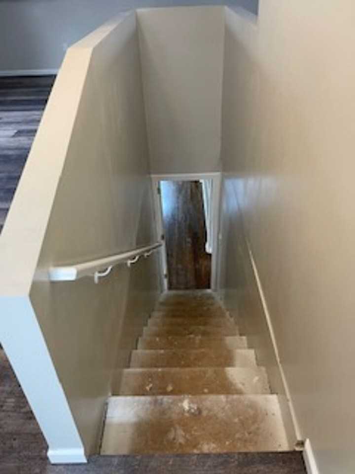 20664 Kenosha St - Photo 5 of 38