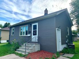 1638 8th St N - Photo 1 of 1