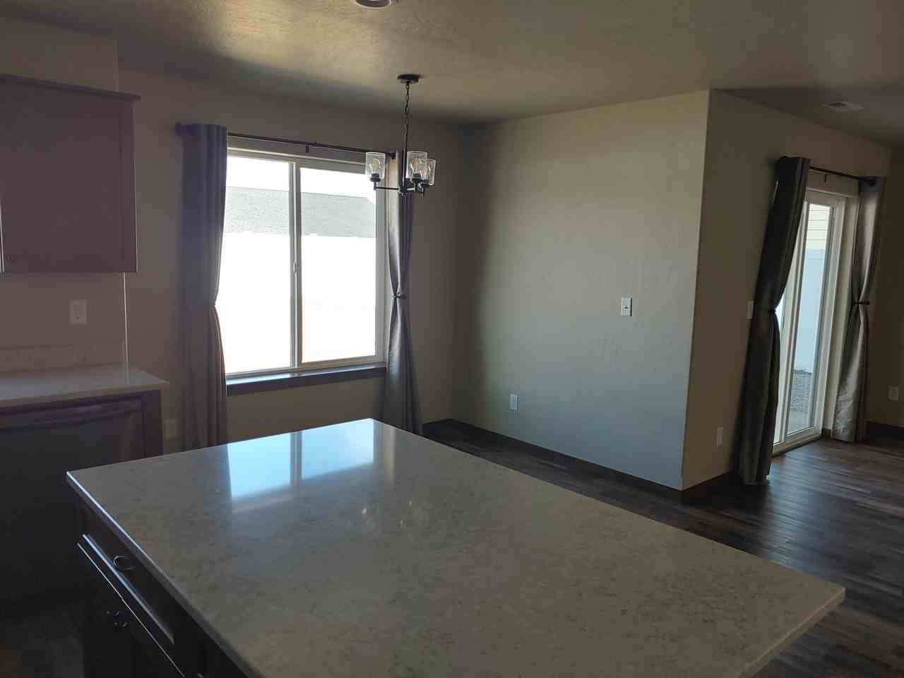 3831 N Pradera Ln - Photo 5 of 24