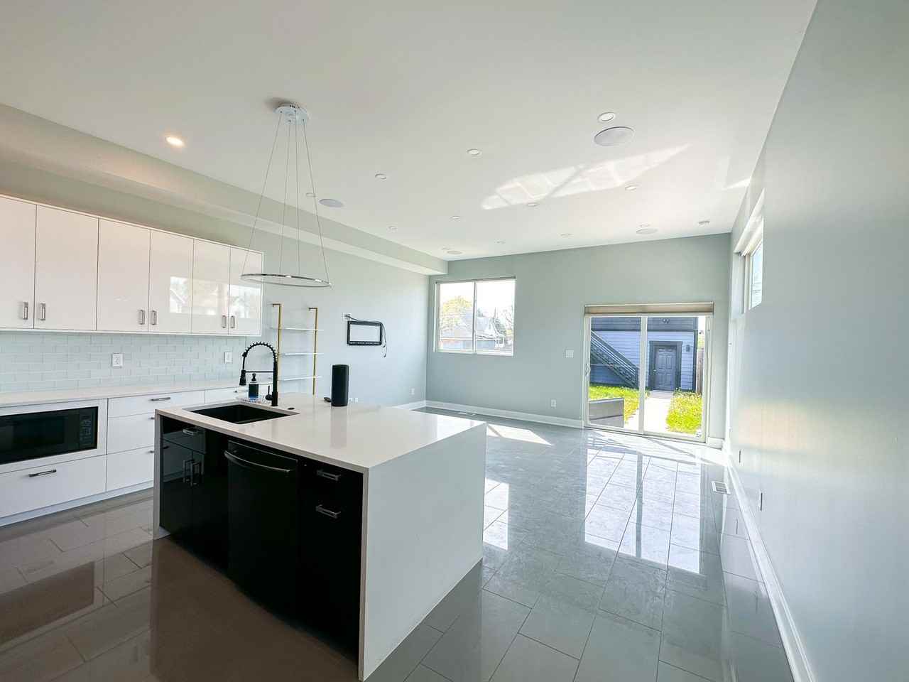 1116 Dawson Street - Photo 2 of 31