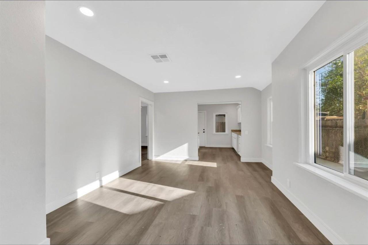 1519 Tessa Ave - Photo 3 of 14