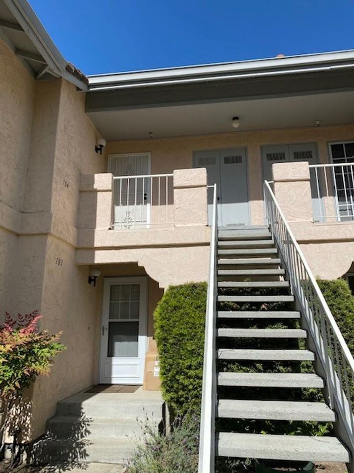 4623 Nicol Cmn #104 - Photo 2 of 11