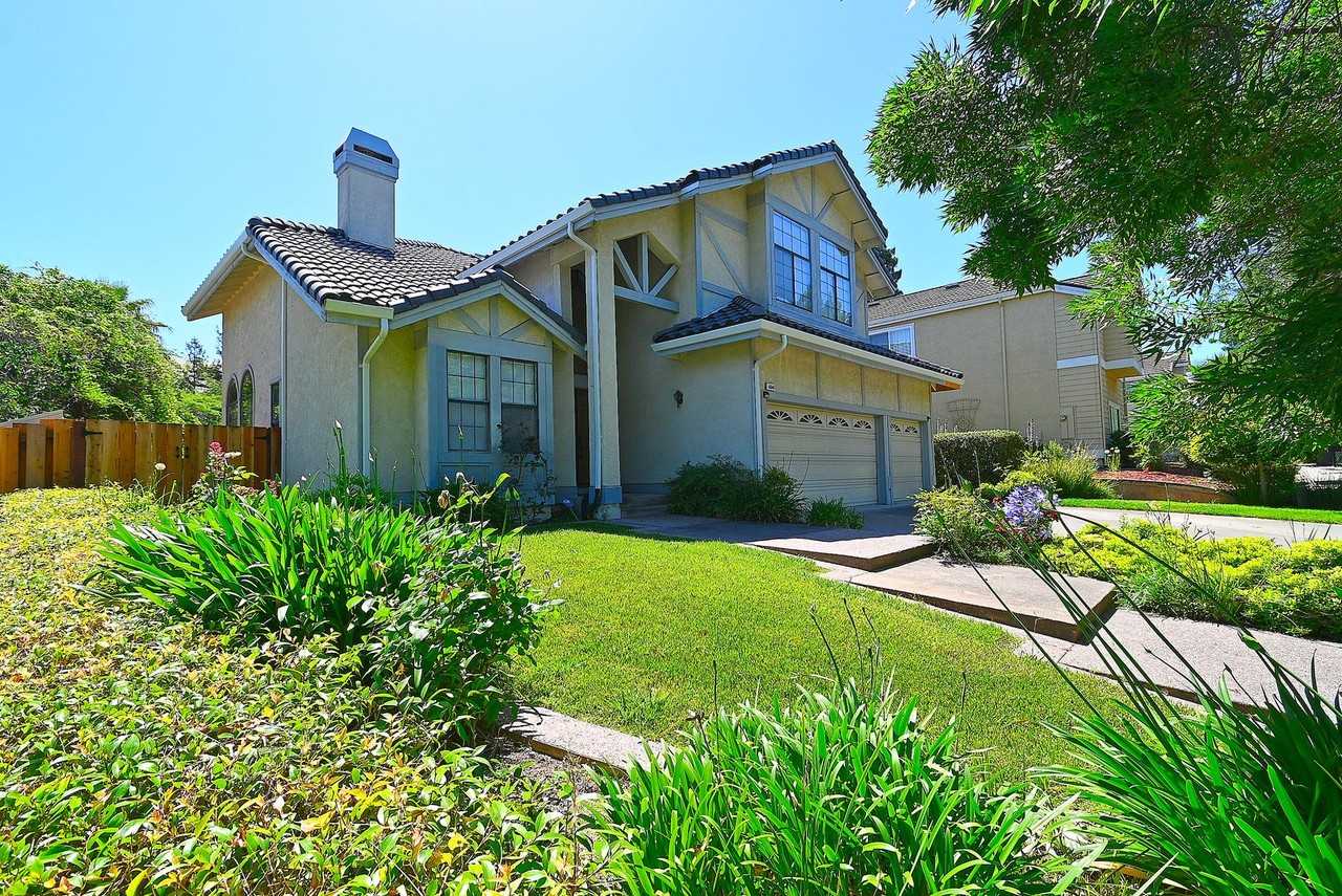 44144 Ibero Way - Photo 3 of 50