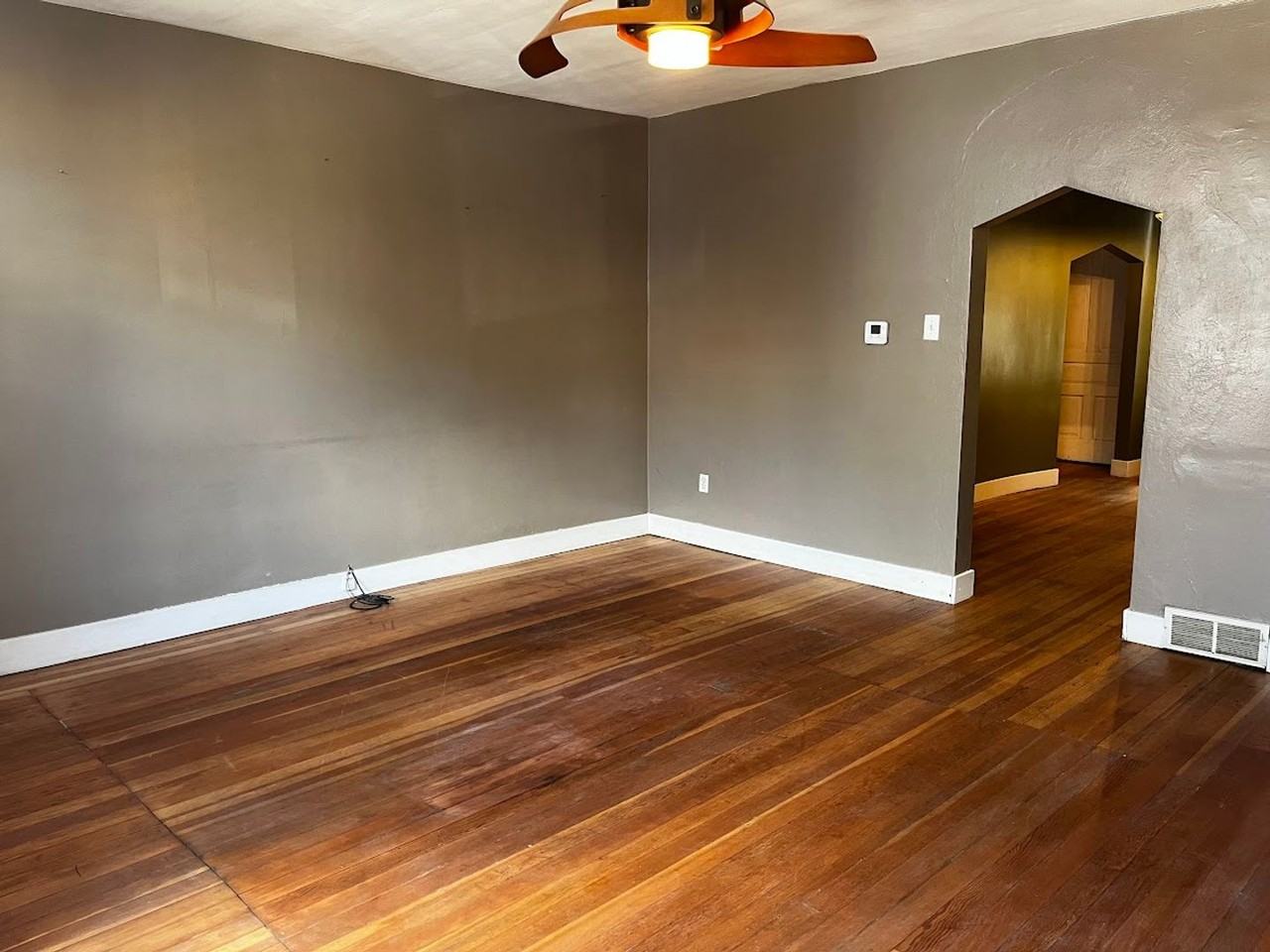 1143 Brabec St - Photo 3 of 14