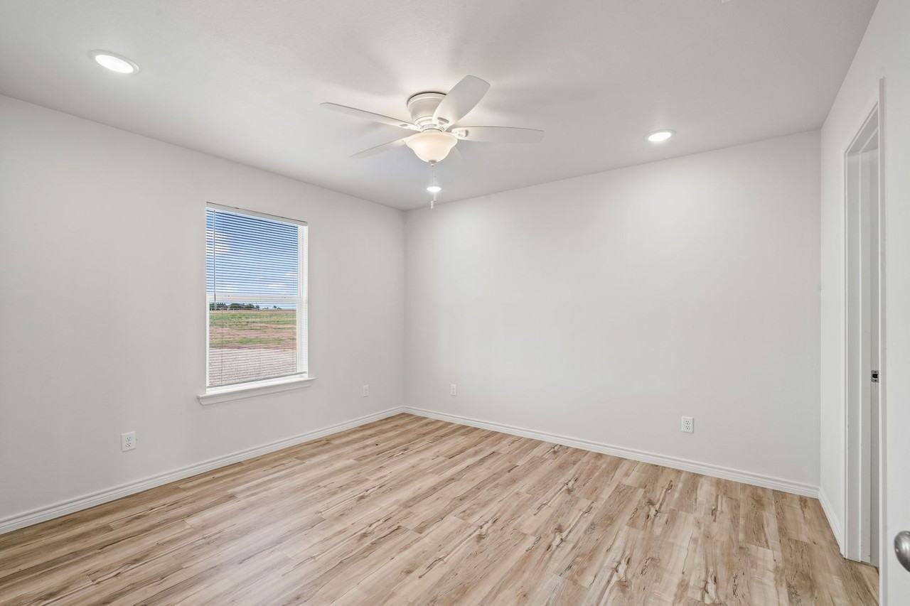 223 223 N FM 789 N CR 3700 #A - Photo 3 of 29