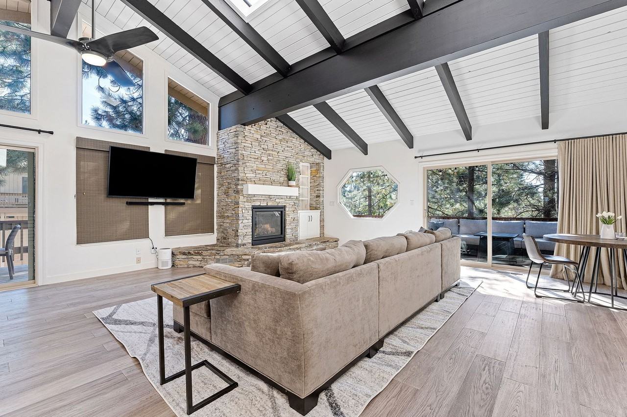 830 Oriole Way #2 - Photo 3 of 23