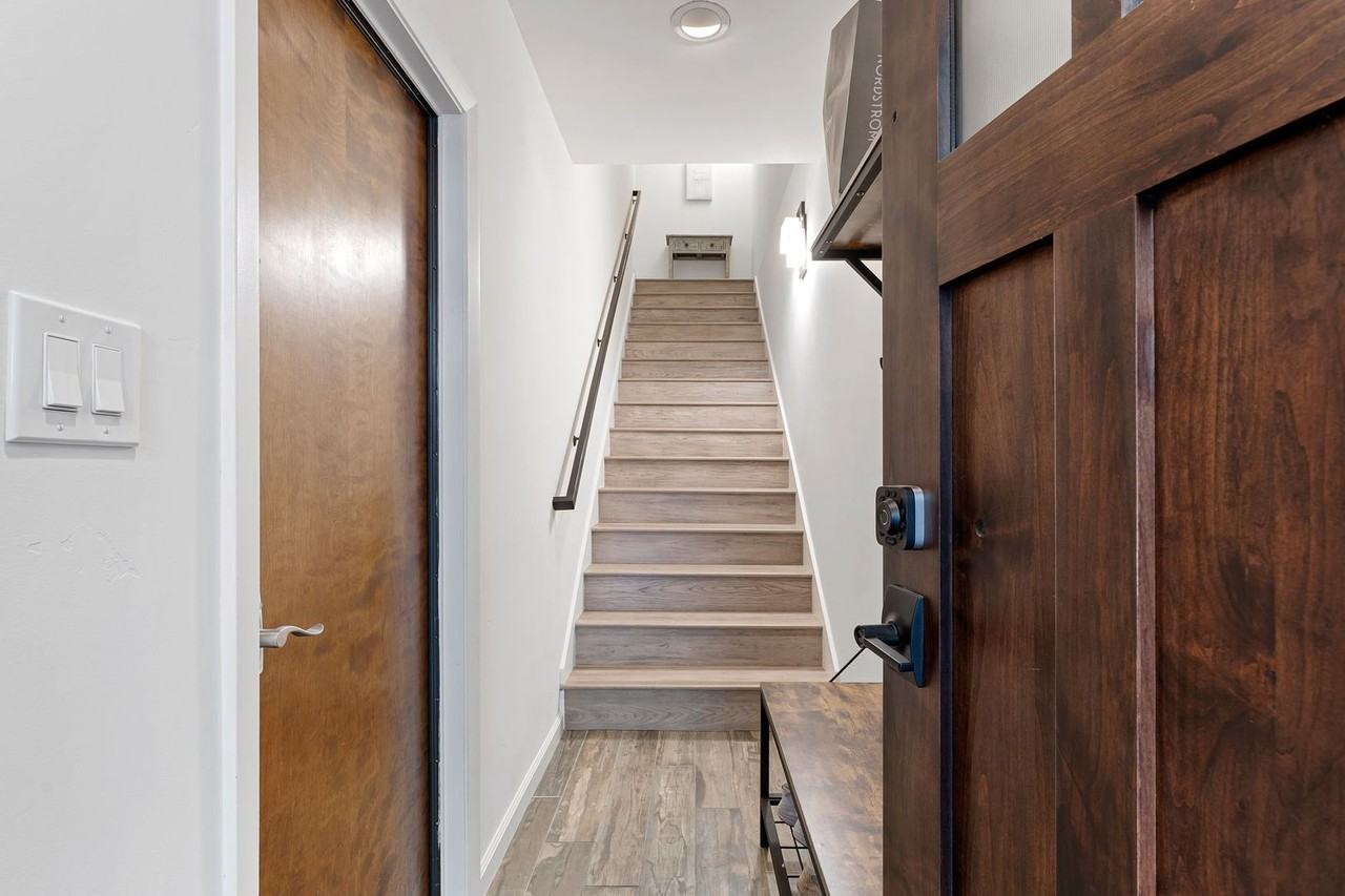 830 Oriole Way #2 - Photo 4 of 23